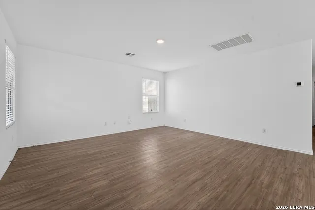 5933 Antonio Pl Seguin, TX 78155