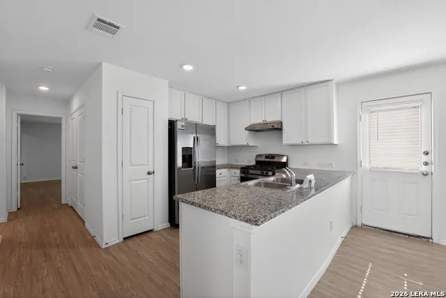 5933 Antonio Pl Seguin, TX 78155