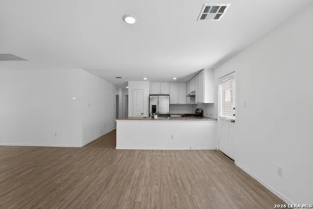 5933 Antonio Pl Seguin, TX 78155