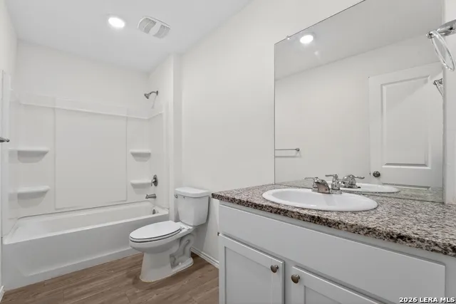 5933 Antonio Pl Seguin, TX 78155