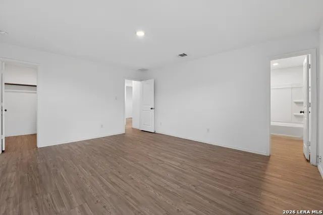 5933 Antonio Pl Seguin, TX 78155