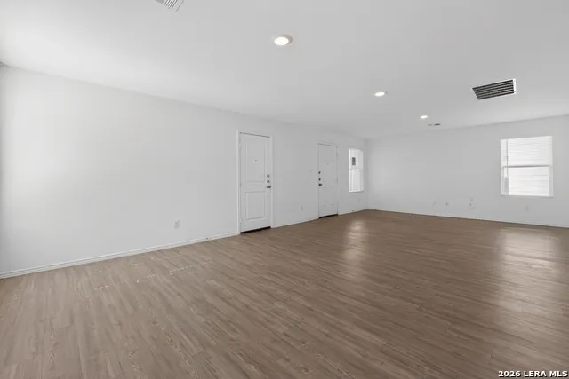 5933 Antonio Pl Seguin, TX 78155
