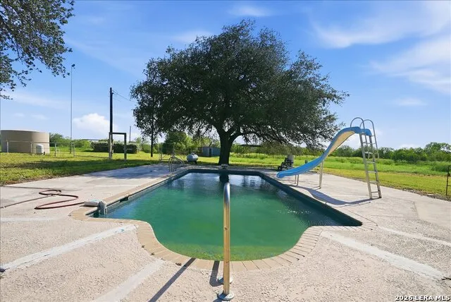 955 S HIGHWAY 37 ACCESS George West, TX 78022