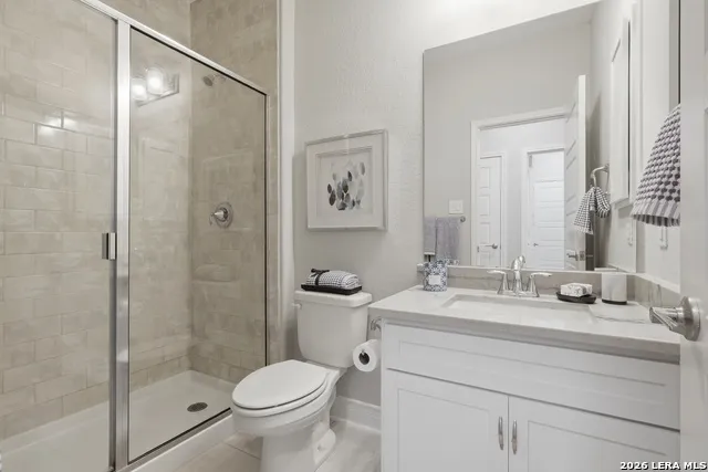 8647 GLASS GEM DR San Antonio, TX 78249