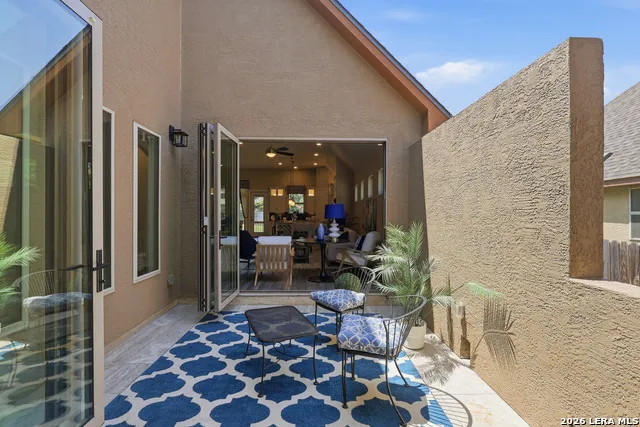 8647 GLASS GEM DR San Antonio, TX 78249
