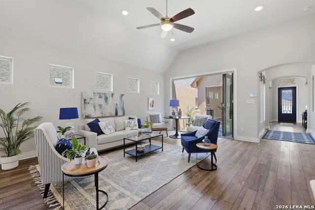 8647 GLASS GEM DR San Antonio, TX 78249