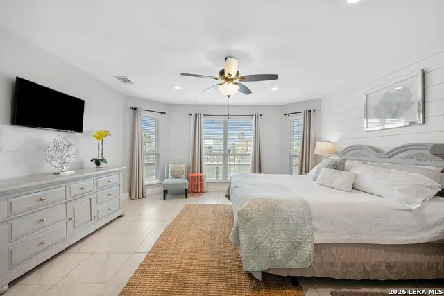 126 SEA VIEW DR Aransas Pass, TX 78336