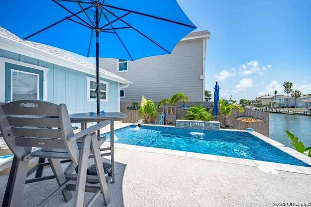 126 SEA VIEW DR Aransas Pass, TX 78336