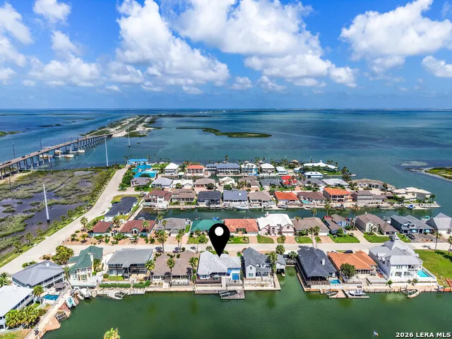 126 SEA VIEW DR Aransas Pass, TX 78336