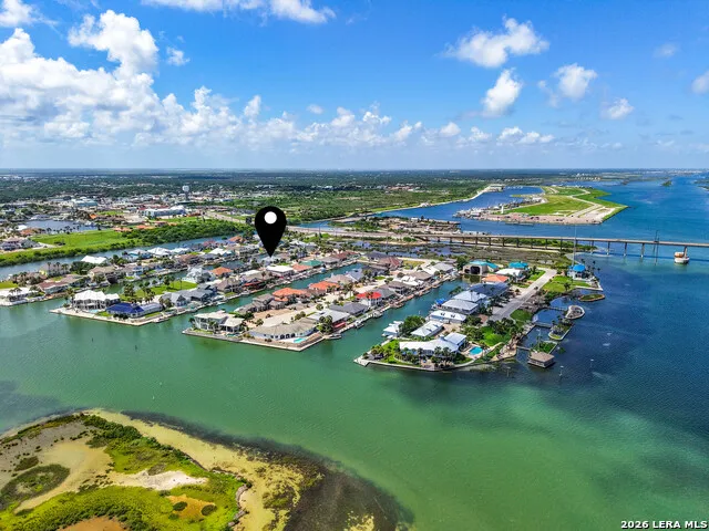 126 SEA VIEW DR Aransas Pass, TX 78336