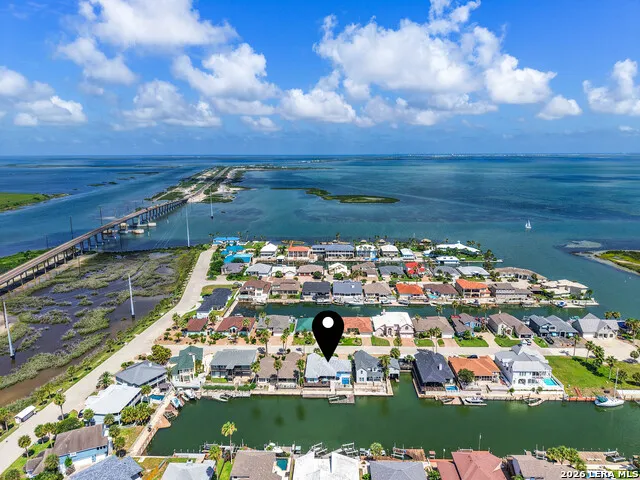 126 SEA VIEW DR Aransas Pass, TX 78336