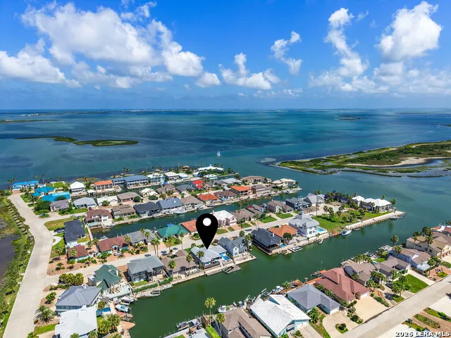 126 SEA VIEW DR Aransas Pass, TX 78336