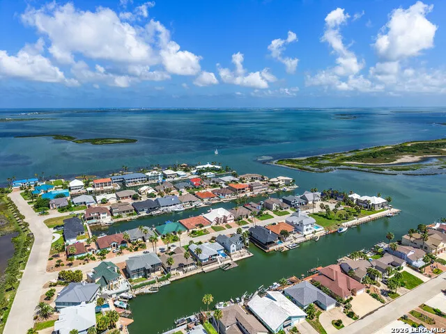 126 SEA VIEW DR Aransas Pass, TX 78336