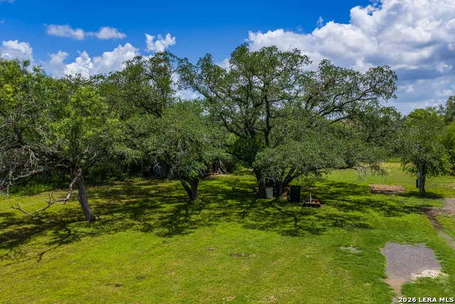 502 S ORANGE ST Sabinal, TX 78881