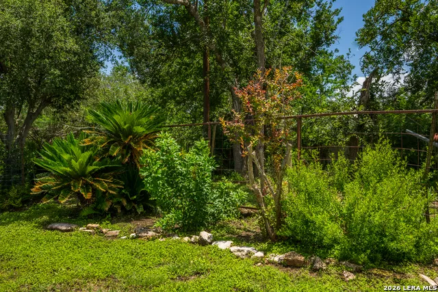 502 S ORANGE ST Sabinal, TX 78881