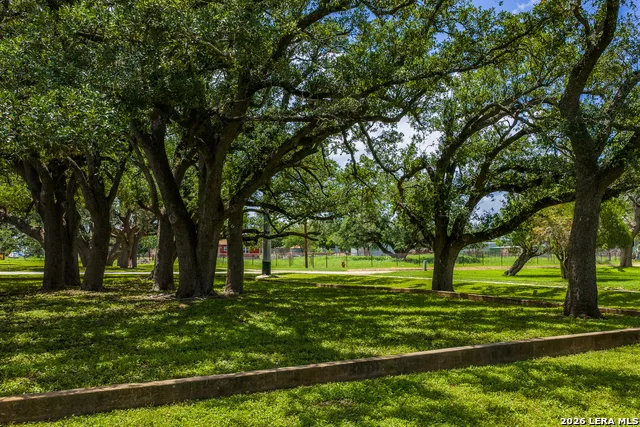 502 S ORANGE ST Sabinal, TX 78881