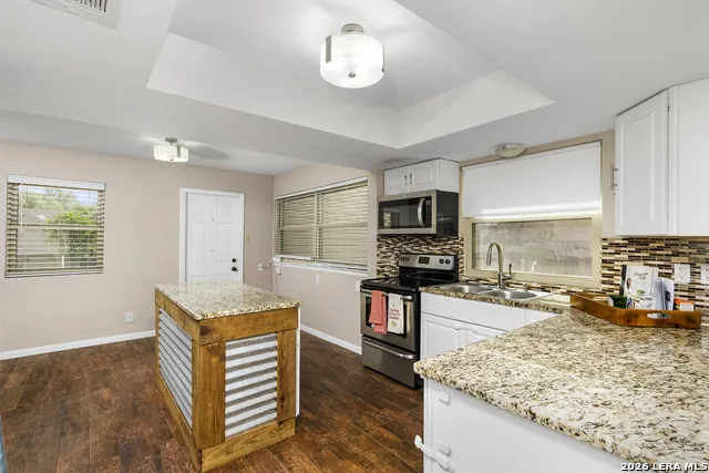 8507 TIMBER CREST ST San Antonio, TX 78250