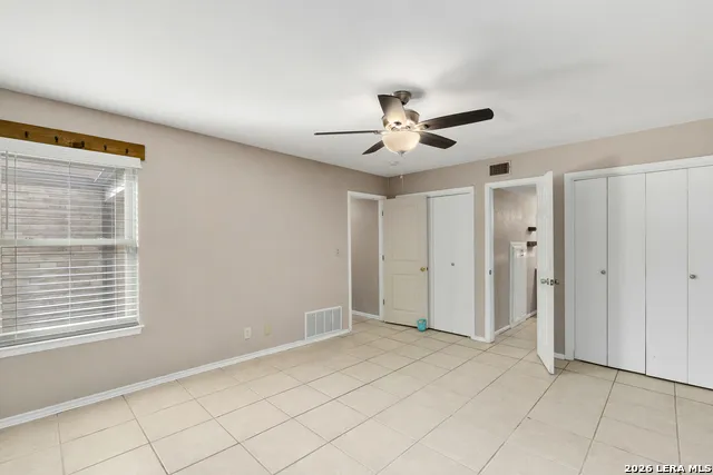8507 TIMBER CREST ST San Antonio, TX 78250