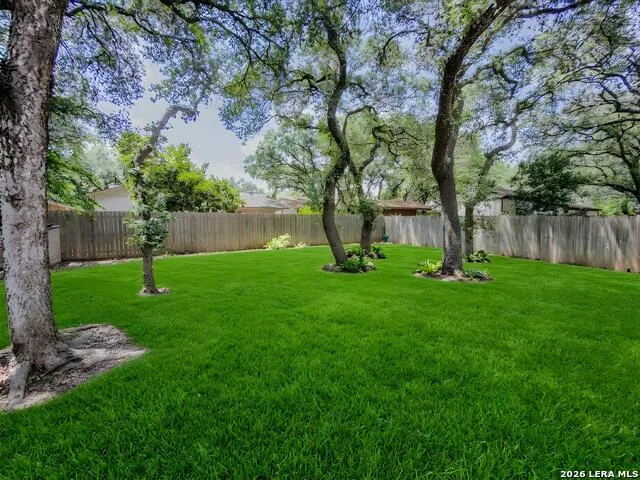 8507 TIMBER CREST ST San Antonio, TX 78250