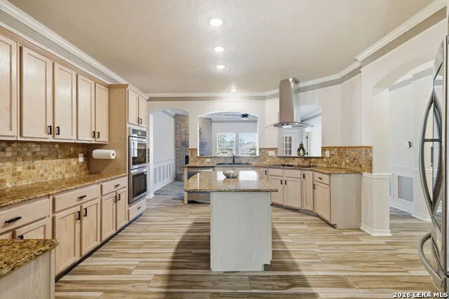 5910 Bayou Bnd Windcrest, TX 78239