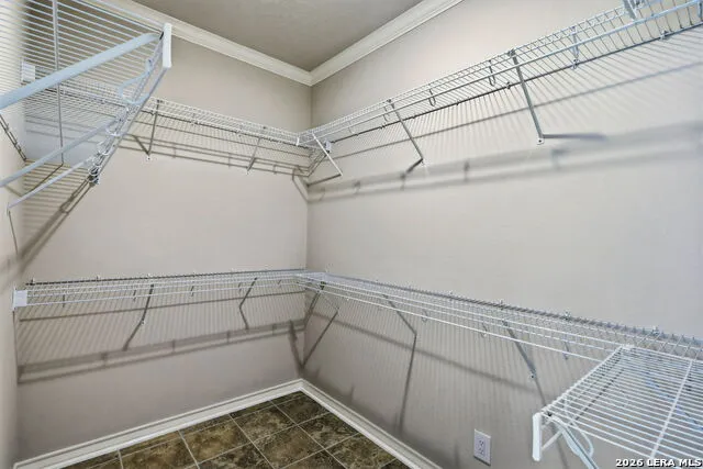 5910 Bayou Bnd Windcrest, TX 78239