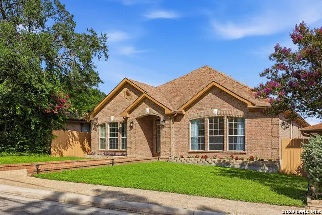5910 Bayou Bnd Windcrest, TX 78239