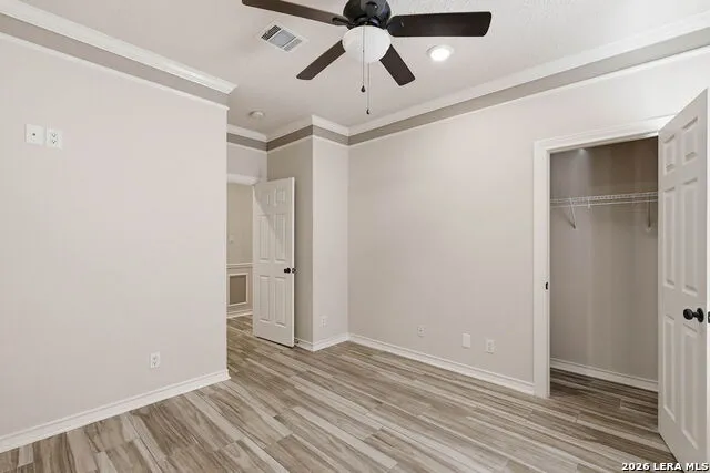 5910 Bayou Bnd Windcrest, TX 78239