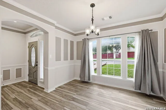 5910 Bayou Bnd Windcrest, TX 78239