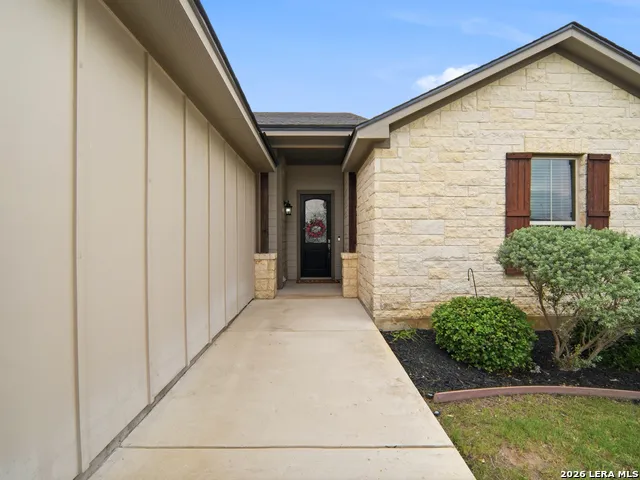 235 Valley Forge Pleasanton, TX 78064