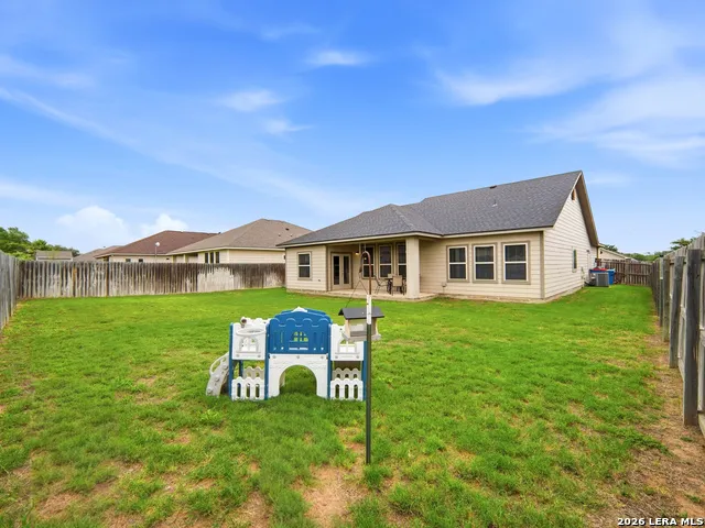 235 Valley Forge Pleasanton, TX 78064