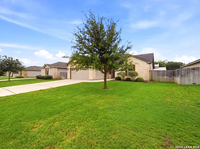 235 Valley Forge Pleasanton, TX 78064