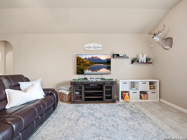 235 Valley Forge Pleasanton, TX 78064