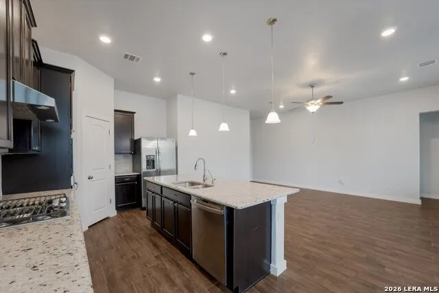 15729 La Subida Helotes, TX 78023