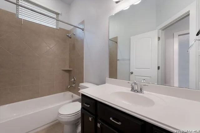 15729 La Subida Helotes, TX 78023