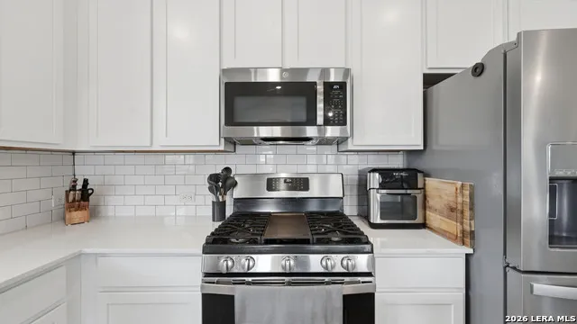 6324 Black Butte Schertz, TX 78108