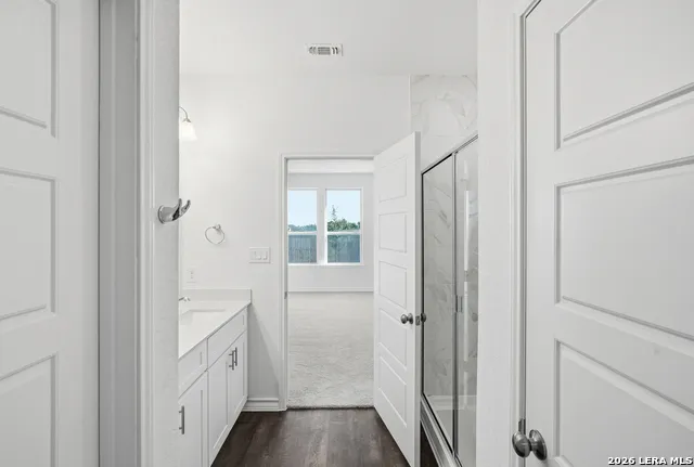 519 NIGHTINGALE AVENUE Marion, TX 78124