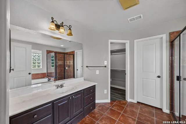 15815 White Cap Dr Lytle, TX 78052