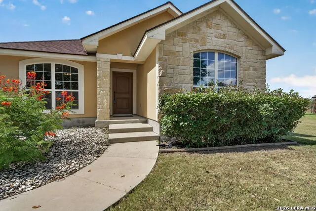 15815 White Cap Dr Lytle, TX 78052