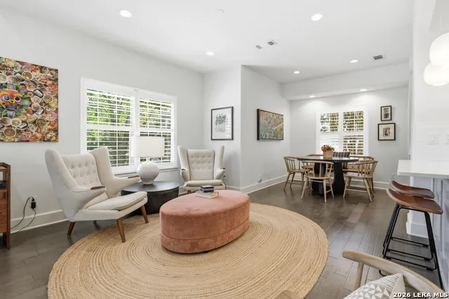 208 Grandview #UNIT 5 Alamo Heights, TX 78209