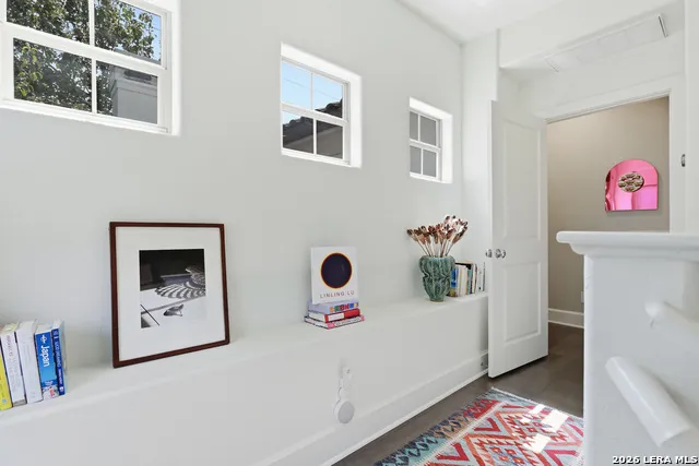 208 Grandview #UNIT 5 Alamo Heights, TX 78209