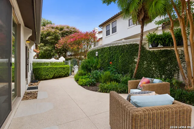 208 Grandview #UNIT 5 Alamo Heights, TX 78209