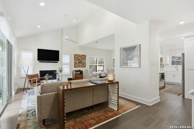 208 Grandview #UNIT 5 Alamo Heights, TX 78209