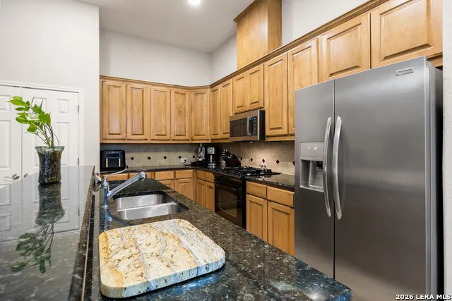 8250 Cruiseship Bay #UNIT 1104 San Antonio, TX 78255