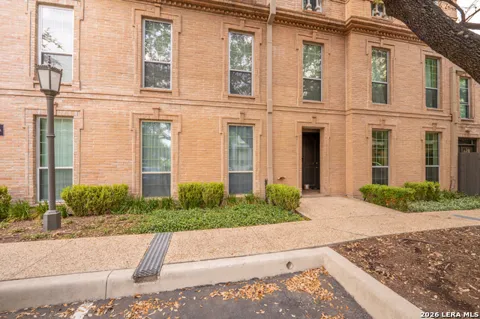7707 Broadway #26A