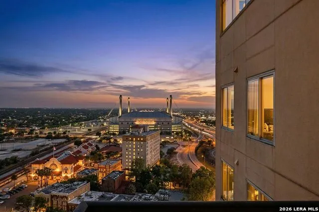 215 CENTER ST #1205 San Antonio, TX 78202