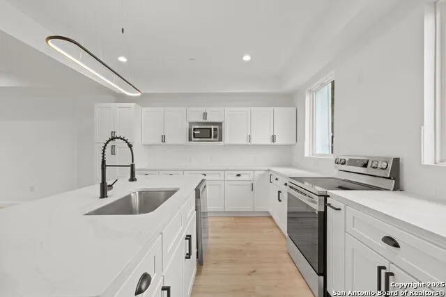 308 S Mesquite St #101 San Antonio, TX 78203