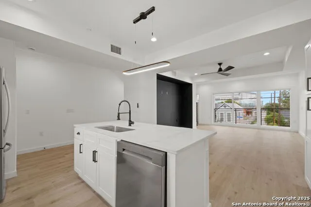 308 S Mesquite St #101 San Antonio, TX 78203