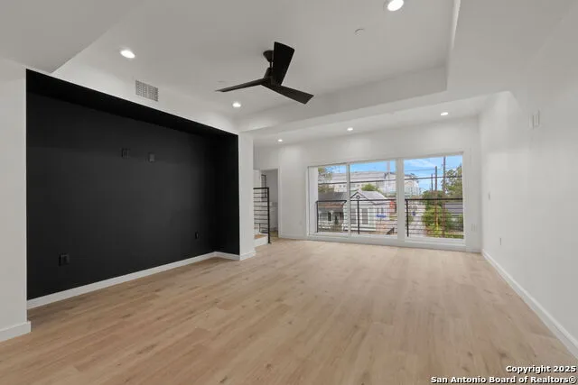 308 S Mesquite St #101 San Antonio, TX 78203