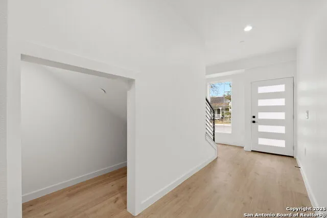 308 S Mesquite St #101 San Antonio, TX 78203