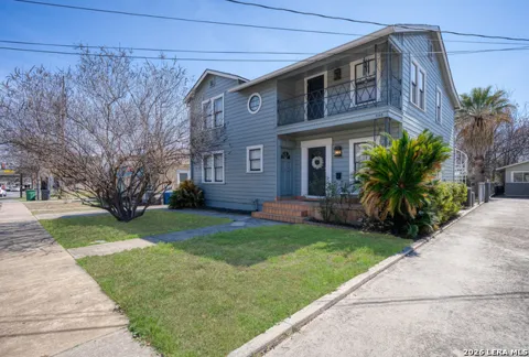 608 E Mulberry